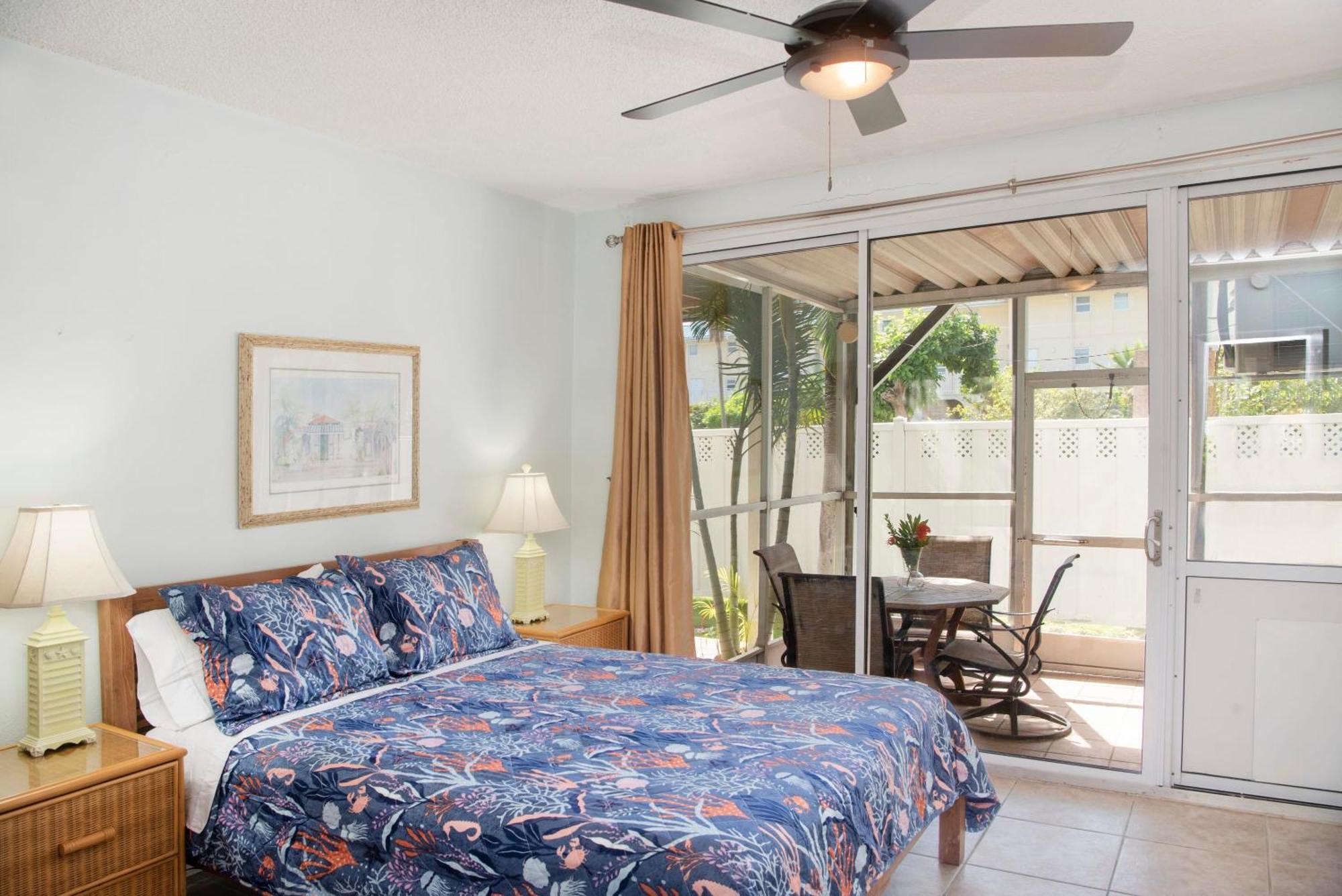 Beach Living At Island Pine Villas Джордж Таун Екстериор снимка