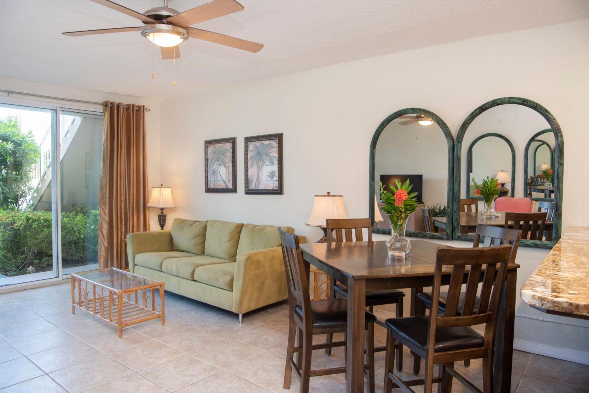 Beach Living At Island Pine Villas Джордж Таун Екстериор снимка